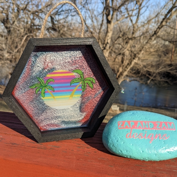 ๐ดSOLD๐ด Beach Palm Trees Wall Hanging Handmade Art Ocean Shadow Box Wood Canvas - Picture 3 of 9